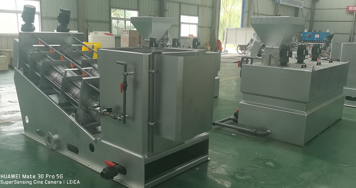 疊螺機(jī)、全自動(dòng)加藥裝置加工中